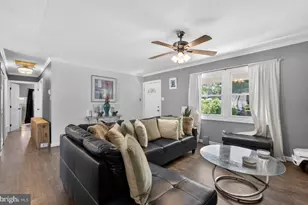 19 Earnshaw Ln, Willingboro, NJ 08046 - Photo 5