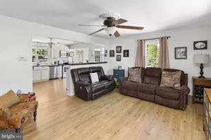 6 Linden Ave, Bordentown, NJ 08505 - Photo 3