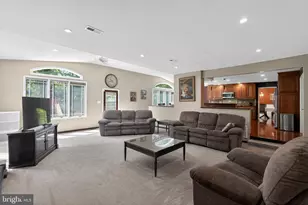 248 Carriage Hill Dr, Moorestown, NJ 08057 - Photo 9
