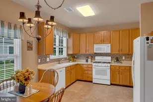 6 Ridgway Dr, Bordentown, NJ 08505 - Photo 9