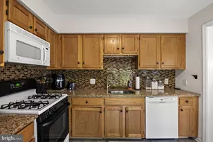 116 Wildflower Pl, Delran, NJ 08075 - Photo 7