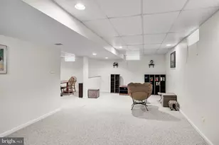17 Adams Dr, Burlington, NJ 08016 - Photo 33