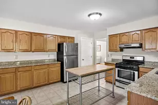 17 Adams Dr, Burlington, NJ 08016 - Photo 11