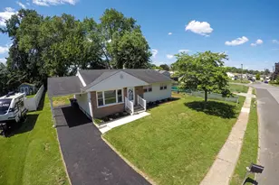 402 Pennington Dr, Westampton, NJ 08060 - Photo 3