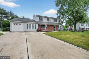 100 Coachman Dr, Bordentown, NJ 08505 - Photo 3