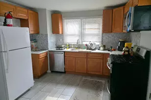 213 Laurel St, Beverly, NJ 08010 - Photo 5