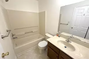 5701 Essex Ln, Mount Laurel, NJ 08054 - Photo 7