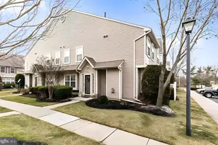 5701 Essex Ln, Mount Laurel, NJ 08054 - Photo 3