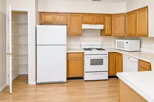 1407 Wharton Rd, Mount Laurel, NJ 08054 - Photo 3