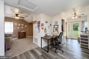 204 E Lakeshore Dr, Browns Mills, NJ 08015 - Photo 5