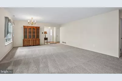929 Larkspur Place S, Mount Laurel, NJ 08054 - Photo 3