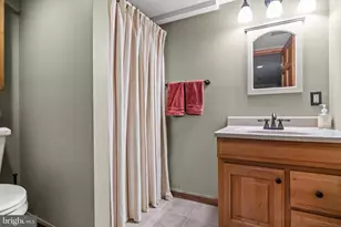 1 Chelmsford Ct, Medford, NJ 08055 - Photo 33