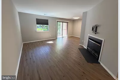 402 Cypress Point Circle, Mount Laurel, NJ 08054 - Photo 3