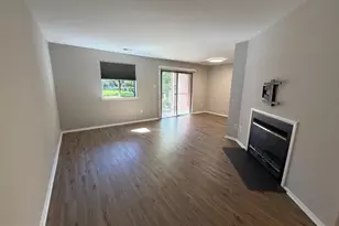 402 Cypress Point Circle, Mount Laurel, NJ 08054 - Photo 3