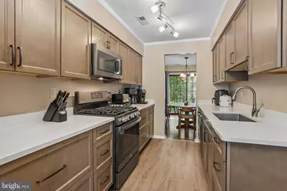 2 Crestwick Court, Medford, NJ 08055 - Photo 5