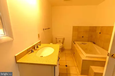 7 Lansdowne Road, Burlington, NJ 08016 - Photo 7