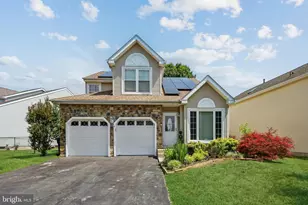 11 Steeplechase Blvd, Burlington, NJ 08016 - Photo 1
