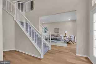 19 Sunflower Cir, Burlington, NJ 08016 - Photo 5