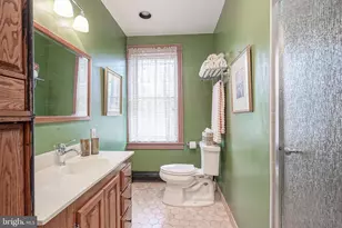 339 E Union St, Burlington, NJ 08016 - Photo 21