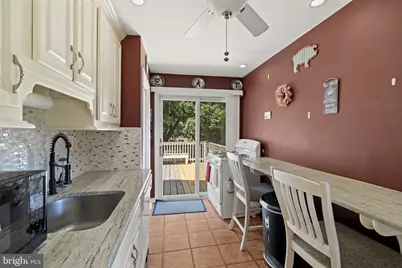 1073 Wallace Avenue, Florence, NJ 08554 - Photo 9