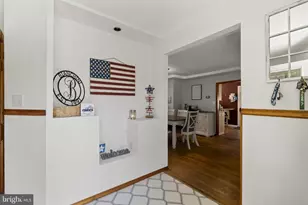 1073 Wallace Ave, Florence, NJ 08554 - Photo 5