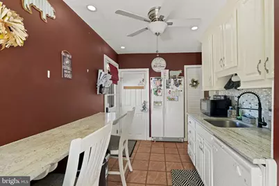 1073 Wallace Avenue, Florence, NJ 08554 - Photo 11
