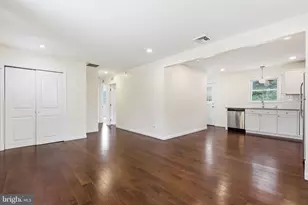 302 Veterans Dr, Palmyra, NJ 08065 - Photo 3