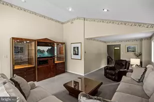 625 Delanco Rd, Edgewater Park, NJ 08010 - Photo 5
