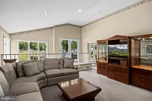 625 Delanco Rd, Edgewater Park, NJ 08010 - Photo 3