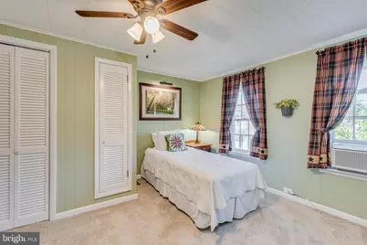 415 Prince Street, Bordentown, NJ 08505 - Photo 27