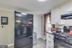 415 Prince St, Bordentown, NJ 08505 - Photo 11