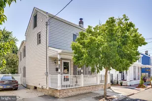 415 Prince St, Bordentown, NJ 08505 - Photo 3