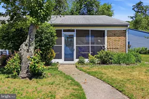 135 Huntington Dr, Southampton, NJ 08088 - Photo 3