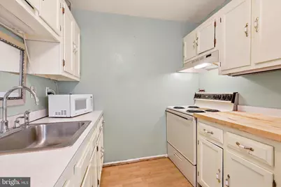 135 Huntington Drive, Southampton, NJ 08088 - Photo 5
