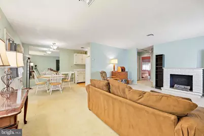 135 Huntington Drive, Southampton, NJ 08088 - Photo 5