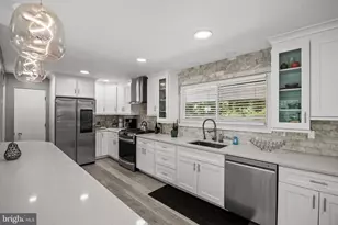 8 Bloomer Dr, Burlington, NJ 08016 - Photo 29