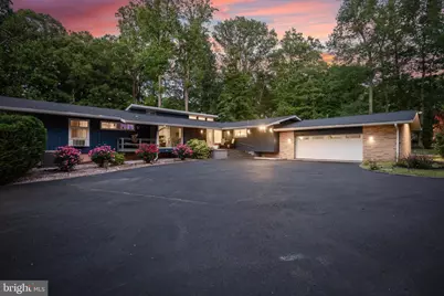 8 Bloomer Drive, Burlington, NJ 08016 - Photo 1