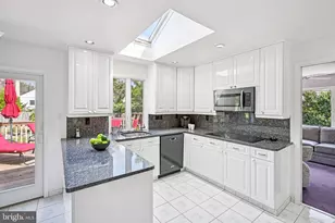 2 Warwick Ct, Mount Laurel, NJ 08054 - Photo 13