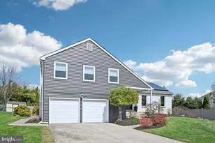 2 Warwick Ct, Mount Laurel, NJ 08054 - Photo 1