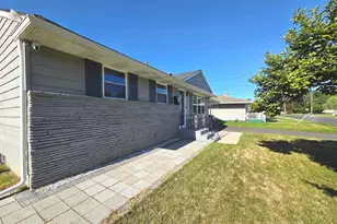 8 Laclede Dr, Burlington Township, NJ 08016 - Photo 3