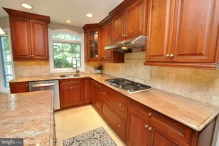 3 Fulton Dr, Mount Laurel, NJ 08054 - Photo 9