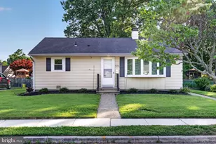 425 West Ave, Delanco, NJ 08075 - Photo 1