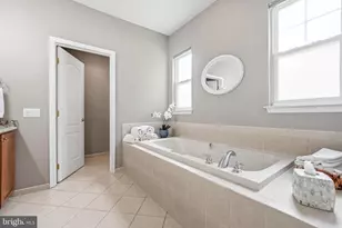 42 Huxley Cir, Marlton, NJ 08053 - Photo 17