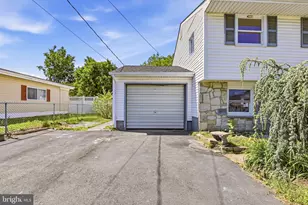 14 Lancaster Dr, Burlington, NJ 08016 - Photo 5