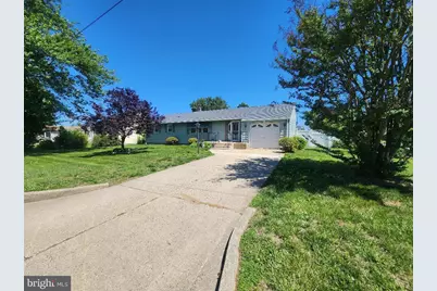 45 E 5th Street E, Florence, NJ 08518 - Photo 3