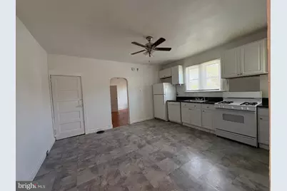 314 W 4th Street, Palmyra, NJ 08065 - Photo 1