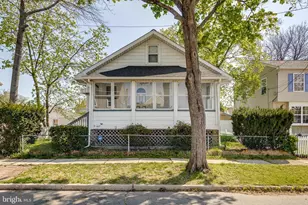 427 Buttonwood St, Delanco, NJ 08075 - Photo 1