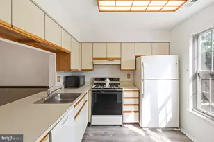 1404 Denham Ct, Mount Laurel, NJ 08054 - Photo 11