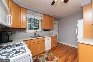 108 W Henry St, Palmyra, NJ 08065 - Photo 9