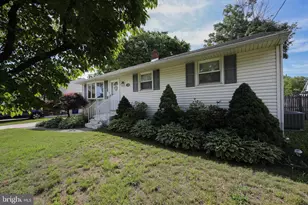 108 W Henry St, Palmyra, NJ 08065 - Photo 35